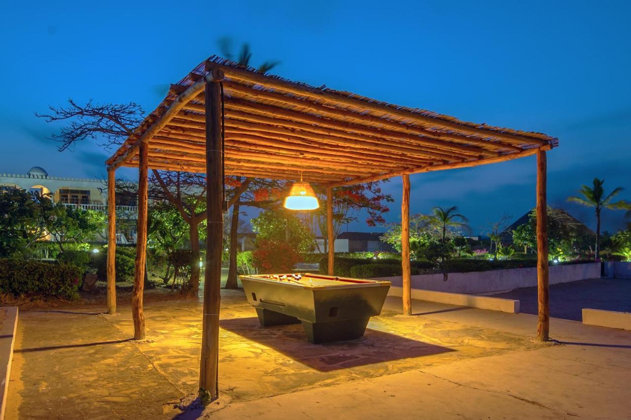 Jumbo Club Watamu Exterior foto